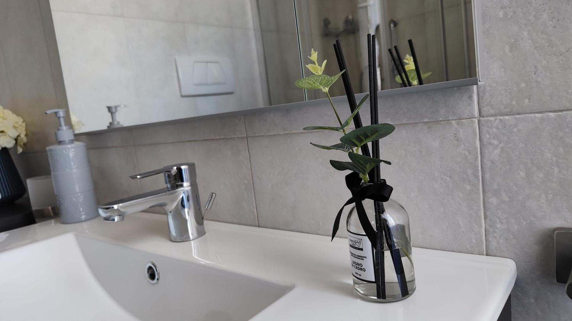Fd Apartments - Zoe Prestigioso Appartamento Vicino Alla Stazione E Al Centro Монополи Екстериор снимка