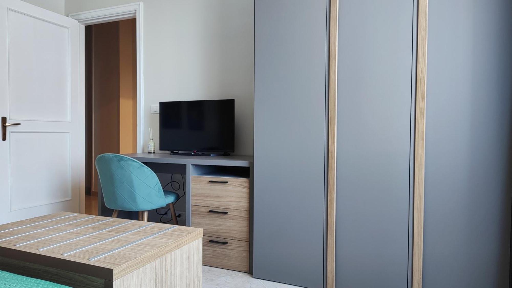 Fd Apartments - Zoe Prestigioso Appartamento Vicino Alla Stazione E Al Centro Монополи Екстериор снимка